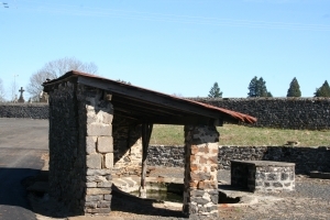 Lavoir à Ally