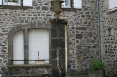 Fontaine en pierre