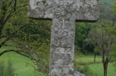 Croix de mission en pierre